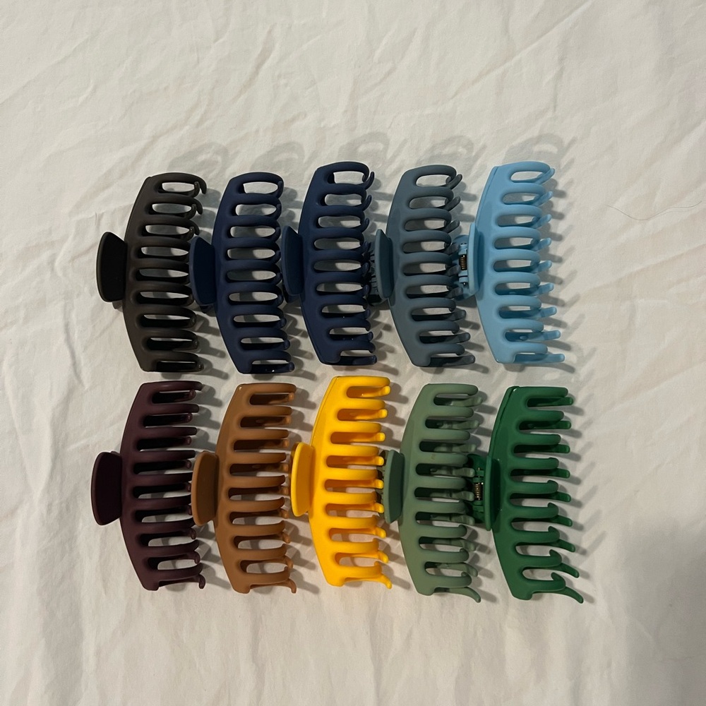 Set of 10 Colorful Hair Claw Clips - Picture 4 of 4